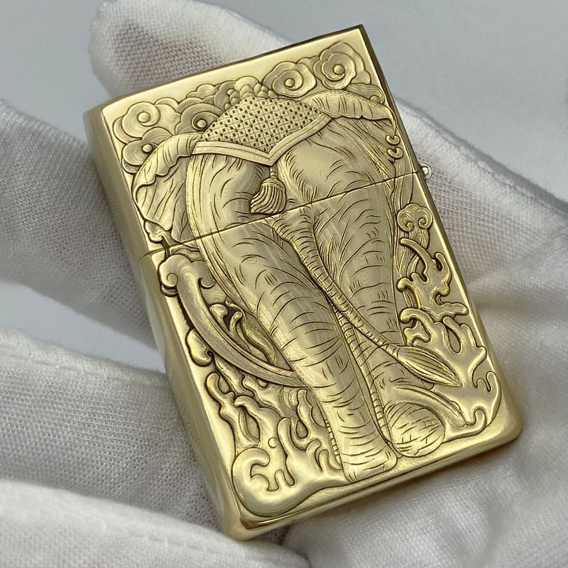 ZORRO Copper 3D Embossed Idol  - Outdoor Lighting Brass のレビューと価格