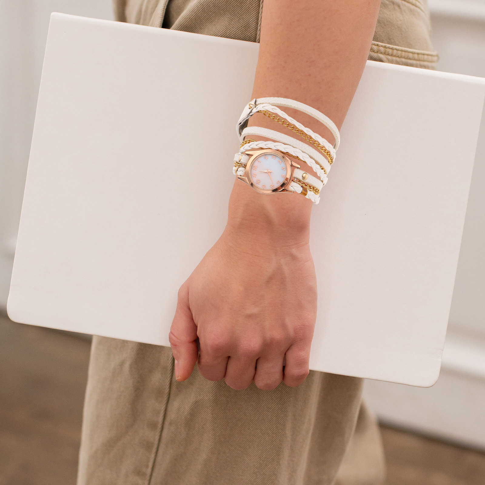 Delicate Women Bracelet Watch  - Outdoor Lighting Brass のレビューと価格
