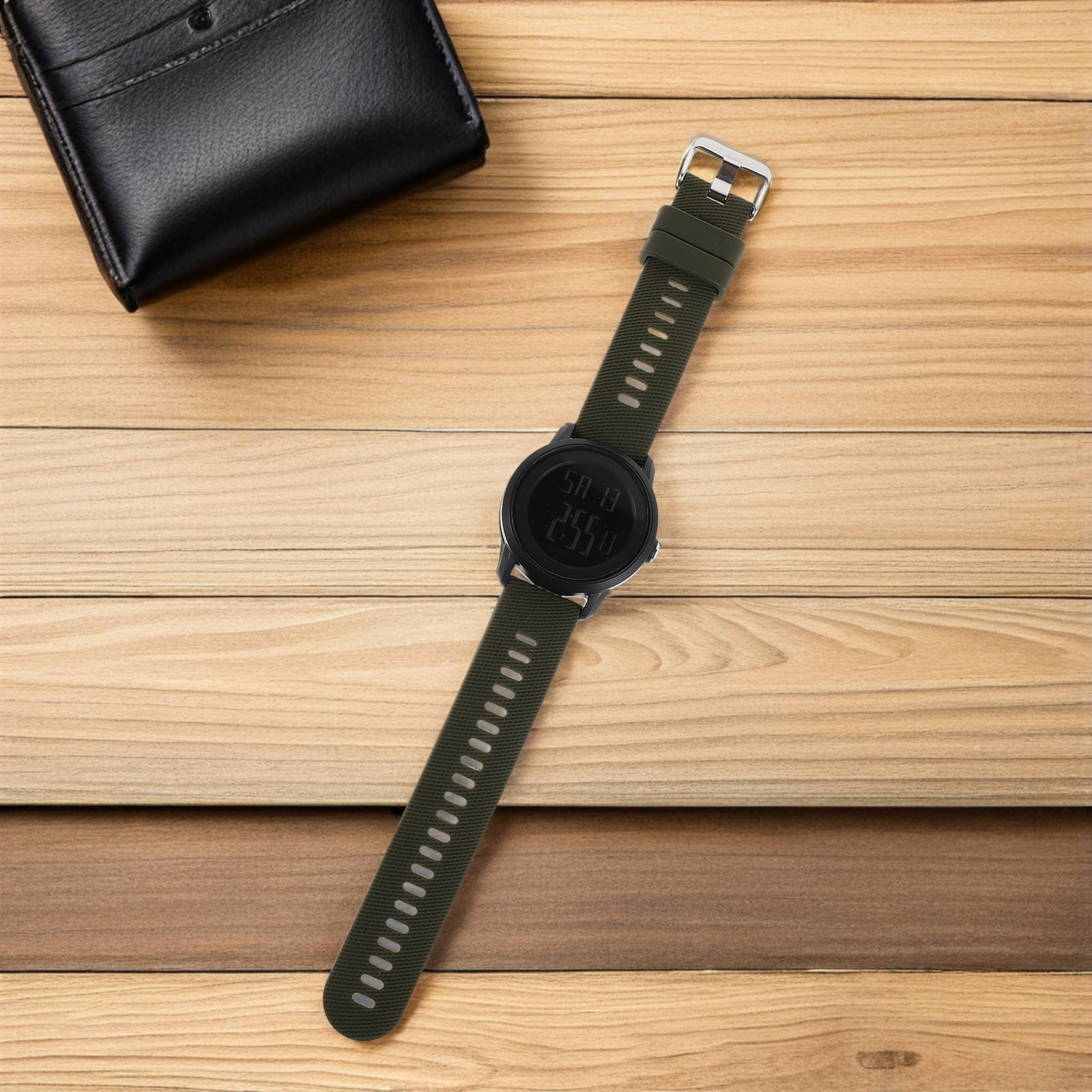 Waterproof Sports Watch Large  - Outdoor Lighting Brass のレビューと価格